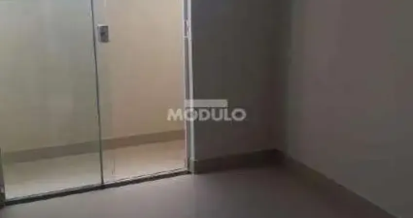 APARTAMENTO à venda, 2 quartos, 2 suítes, 1 vaga, Santa Mônica - Uberlândia/MG