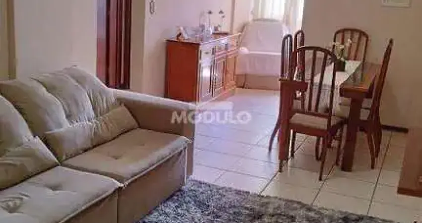 APARTAMENTO à venda, 3 quartos, 1 suíte, Brasil - Uberlândia/MG