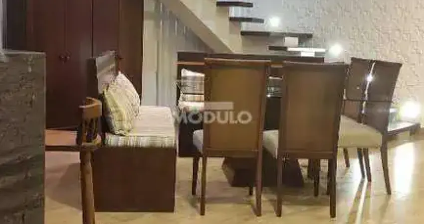 Casa em condomínio para locação, bairro Granja Marileusa com 5 quartos