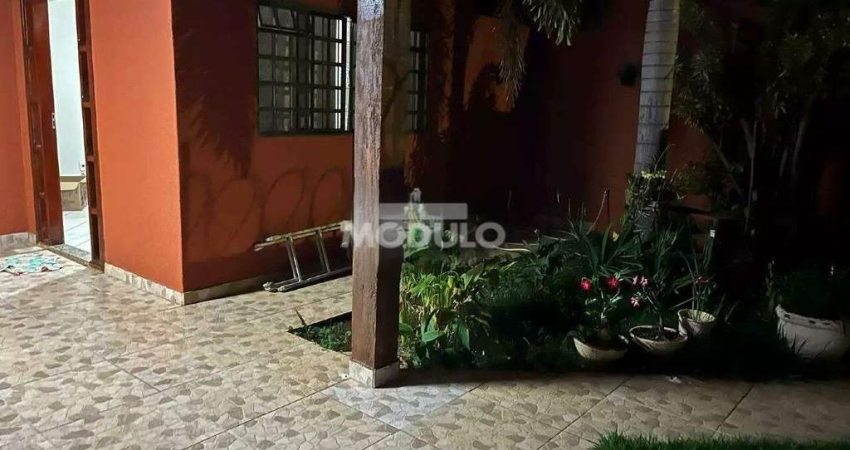 Casa residencial para locação bairro Planalto com 3 quartos