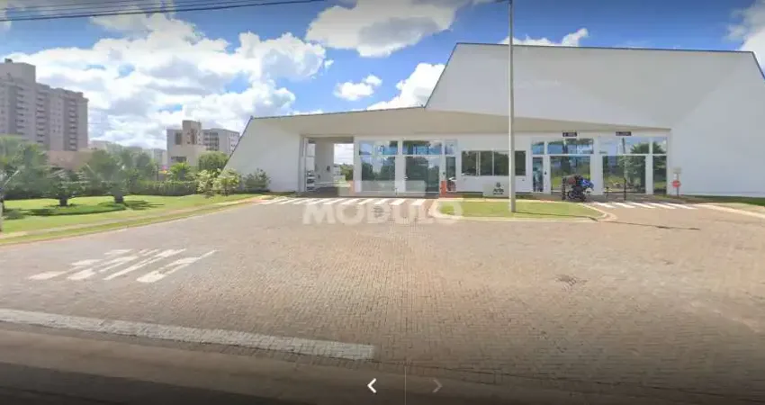 Terreno à venda na Avenida Vereador Carlito Cordeiro, --, Laranjeiras, Uberlândia