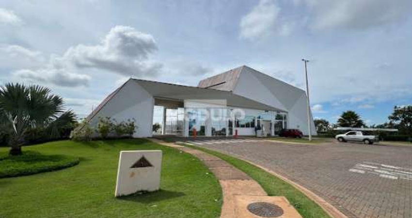 Terreno à venda na Avenida Vereador Carlito Cordeiro, --, Laranjeiras, Uberlândia