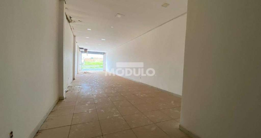 Loja comercial para locação, bairro Pequis