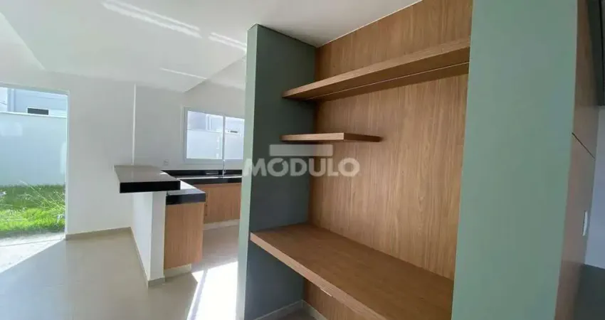Casa em condominio para locação no Bairro Bosque dos Buritis 3 quartos