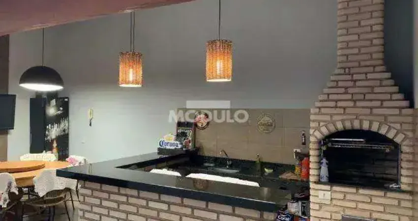 Casa 4 quartos 3 suítes! Alto Umuarama