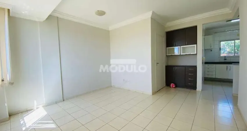 Apartamento TUBALINA com 3 quartos, todo montado com armarios