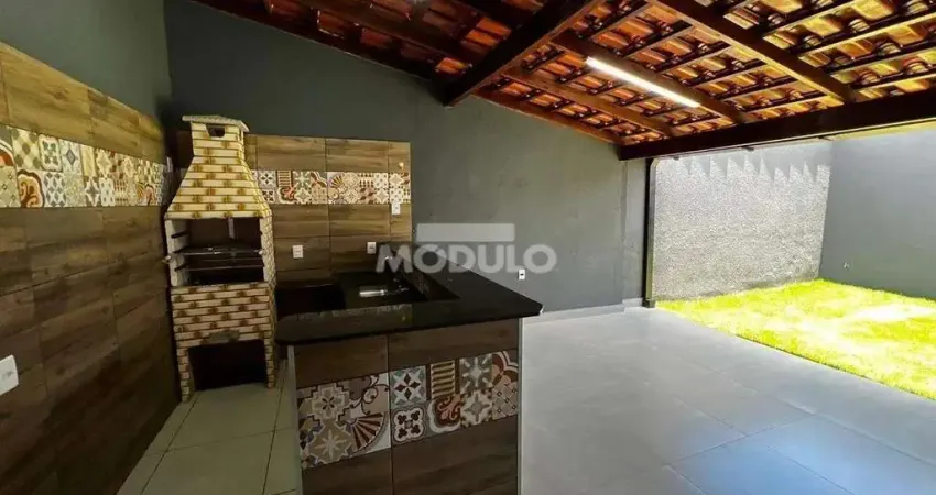 CASA RESIDENCIAL à venda, 3 quartos, 1 suíte, 4 vagas, Jardim Europa - Uberlândia/MG