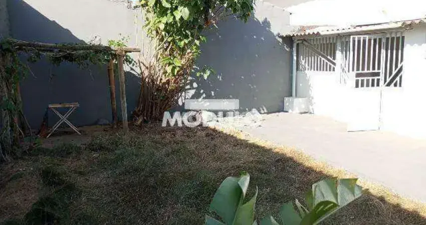CASA RESIDENCIAL à venda, 3 quartos, 1 vaga, Planalto - Uberlândia/MG