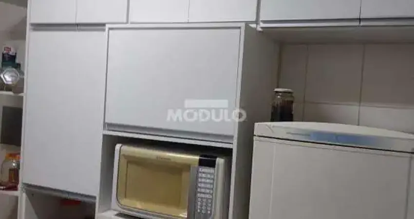 Apartamento 2 Quartos Bairro Jardim Holanda proximo ao Clube Palmeiras Oportunidade