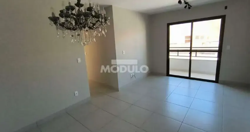 Apartamento residencial para locação, bairro Santa Mônica com 3 quartos