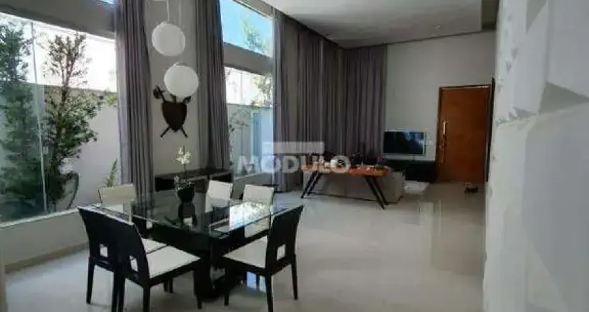 Casa residencial de condomínio para locação, bairro JARDIM INCONFIDENCIA com 3 quartos