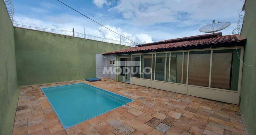 CASA RESIDENCIAL à venda, 3 quartos, 1 suíte, 4 vagas, NOSSA SENHORA DAS GRACAS - Uberlândia/MG
