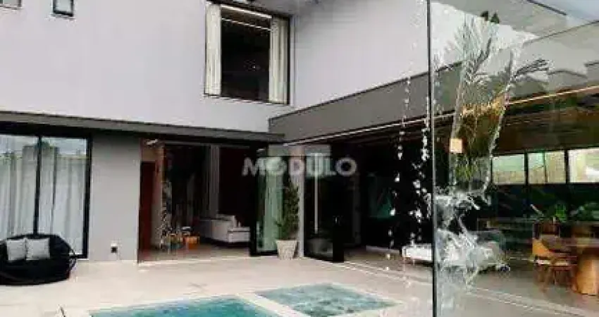 CASA DE CONDOMÍNIO à venda, 5 quartos, 5 suítes, 4 vagas, Laranjeiras - Uberlândia/MG