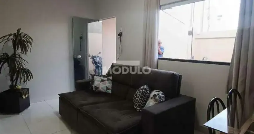 CASA RESIDENCIAL à venda, 2 quartos, 2 vagas, JARDIM IPANEMA - Uberlândia/MG