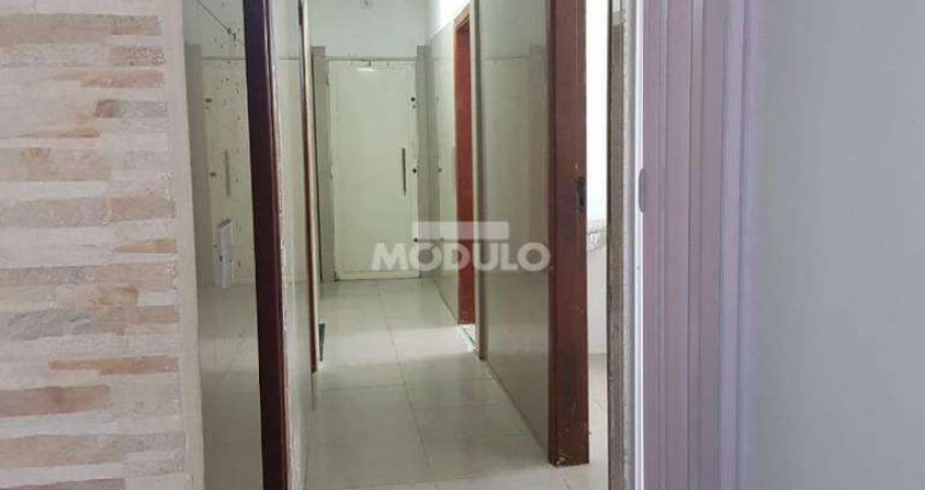 CASA COMERCIAL à venda, JARDIM DAS PALMEIRAS - Uberlândia/MG