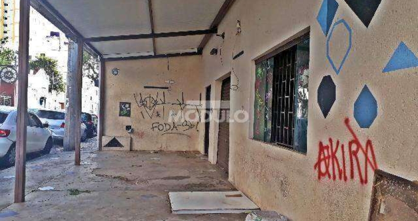 Casa comercial para locação no Centro