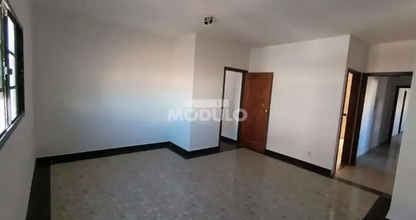Apartamento residencial para locação, bairro Santa Mônica com 3 quartos