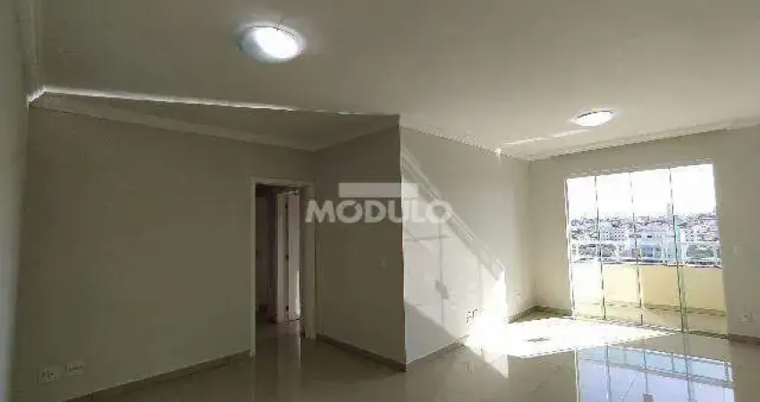 Apartamento residencial para locação, bairro Brasil com 3 quartos