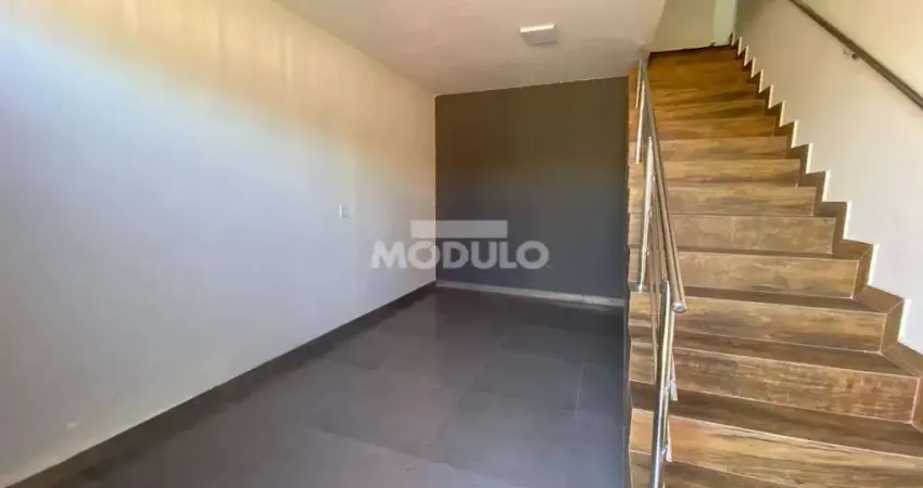Apartamento mobiliado para locação, bairro Cidade Jardim com 2 quartos