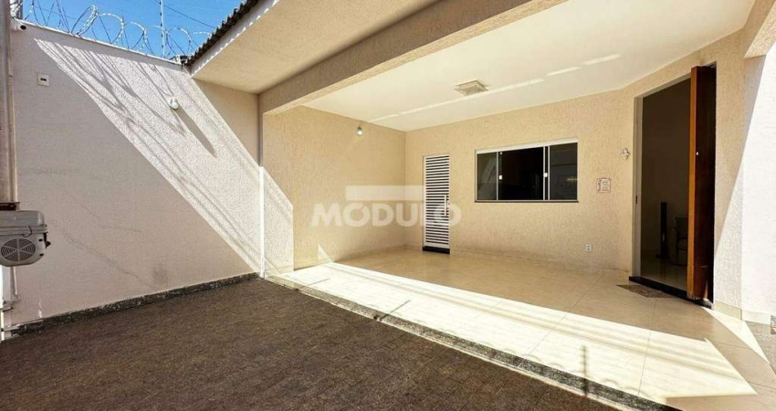 Casa residencial para locação, bairro Granada com 3 quartos