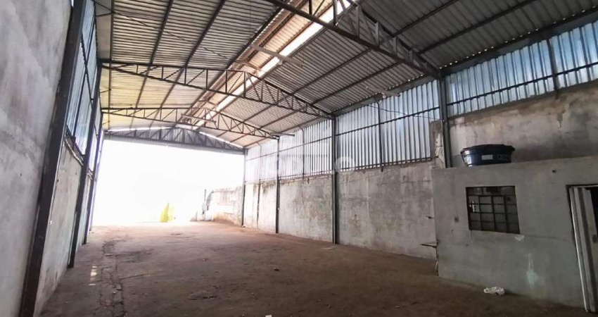 Barracão / Galpão / Depósito para alugar na Rua Afonso de Oliveira Sá, --, Luizote de Freitas, Uberlândia