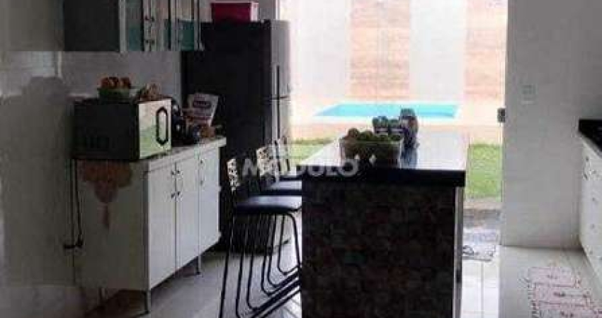 CASA RESIDENCIAL à venda, 3 quartos, 1 suíte, 2 vagas, MARAVILHA - Uberlândia/MG