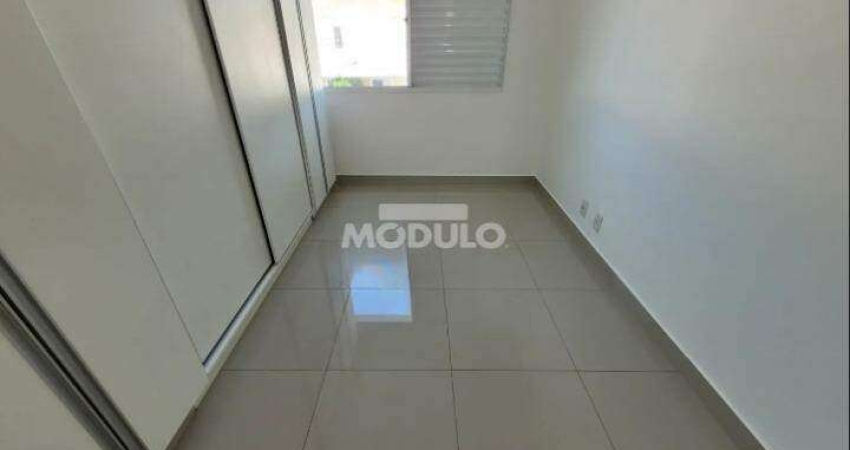 Casa em condomínio fechado com 3 quartos para alugar na Avenida Nicomedes Alves dos Santos, --, Gávea, Uberlândia