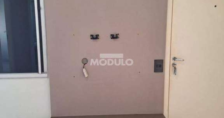 Apartamento para locação bairro Chácaras Tubalina e Quartel com 2 quartos
