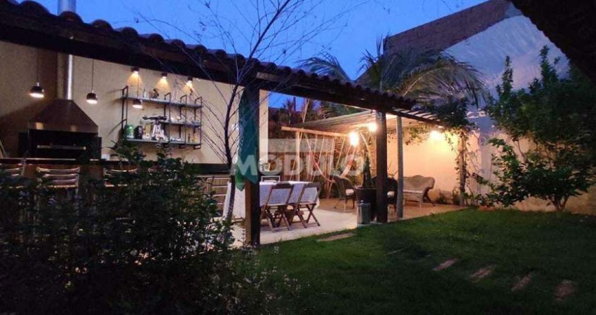 CASA RESIDENCIAL à venda, 3 quartos, 1 suíte, 2 vagas, SAO JORGE - Uberlândia/MG