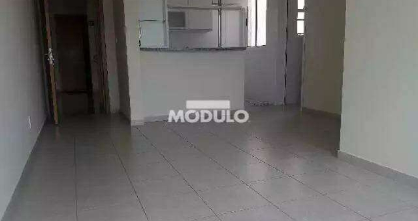 Apartamento com 3 quartos à venda na Avenida Teófilo Alves, --, Vigilato Pereira, Uberlândia