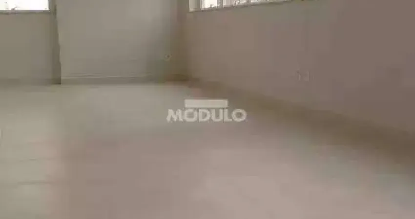 Sala comercial para alugar na Avenida Rondon Pacheco, --, Tabajaras, Uberlândia