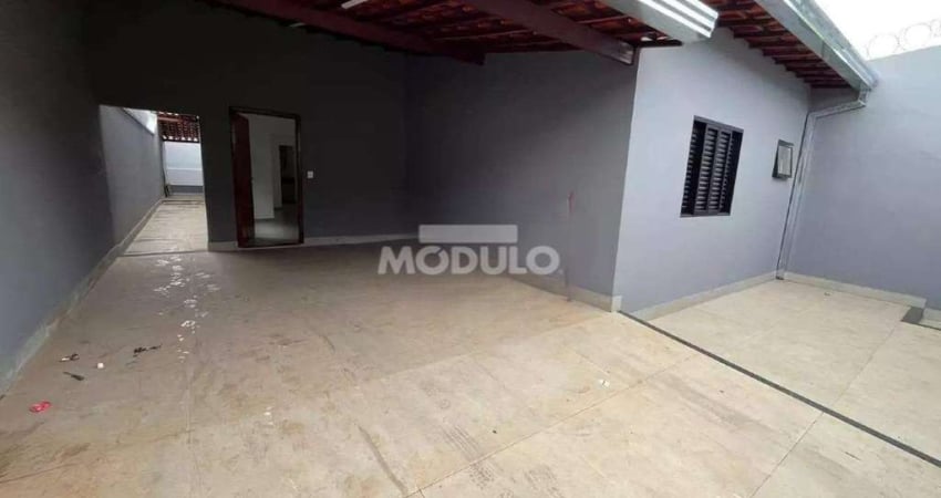 Casa residencial para locação bairro Jardim Patrícia com 4 quartos