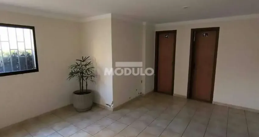 Apartamento para locação, bairro Santa Rosa com 3 quartos