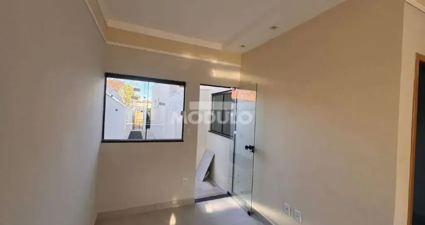 CASA RESIDENCIAL à venda, 2 quartos, 1 suíte, 1 vaga, JARDIM CANAA - Uberlândia/MG