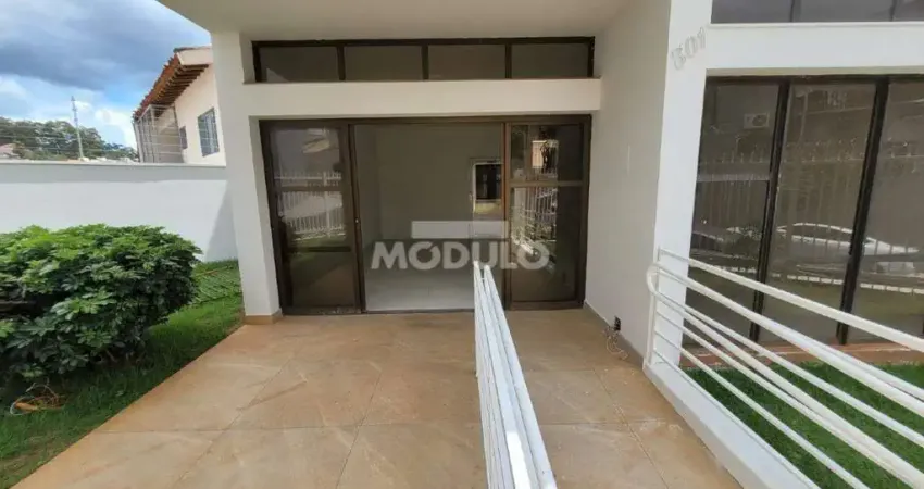 Casa comercial para alugar na Rua Jamil Tannus, --, Lidice, Uberlândia