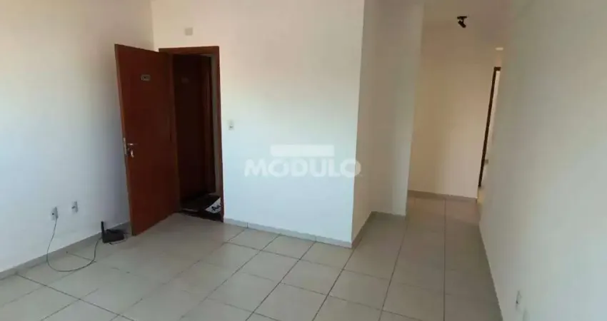 Apartamento para locação no bairro Santa Monica com 3 quartos