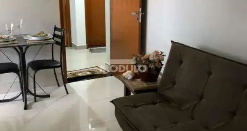 Apartamento mobiliado para locação no bairro Santa Monica com 2 quartos