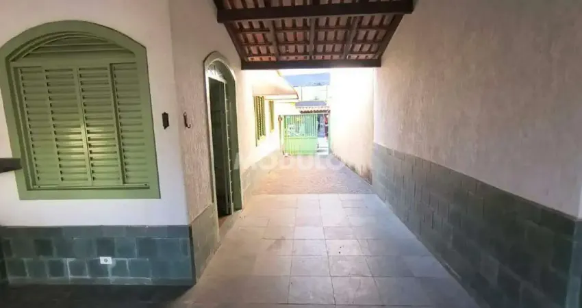 Casa para locação, bairro Luizote de Freitas com 2 suítes