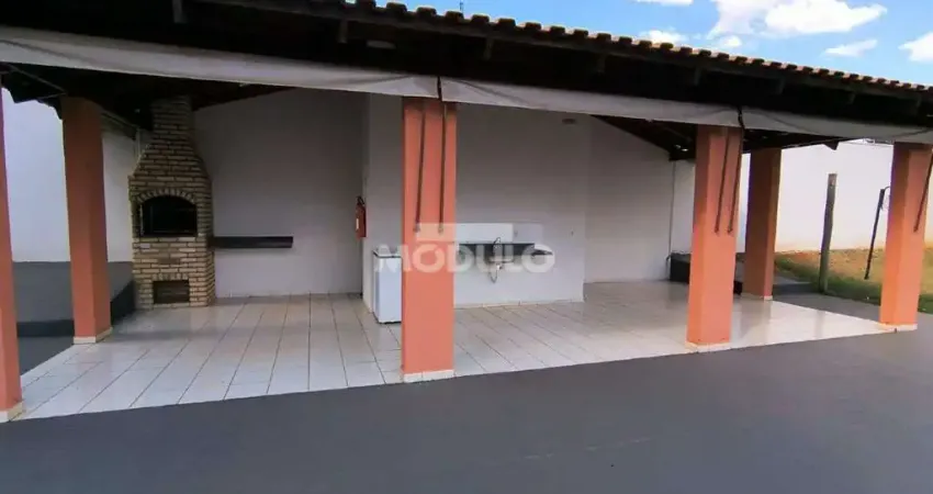 Apartamento com 2 quartos para alugar na Rua Dimas Machado, --, Chácaras Tubalina e Quartel, Uberlândia