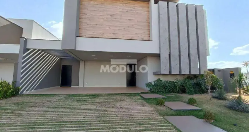 Casa em condomínio fechado para locação no GRANJA MARILEUSA