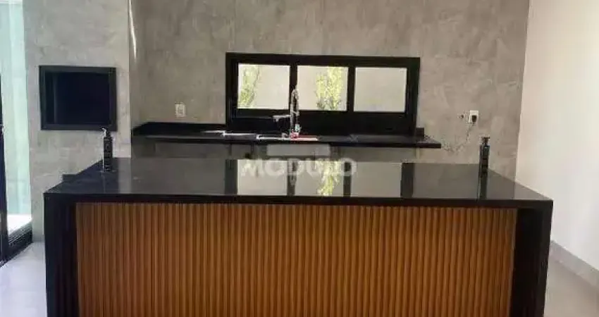 CASA RESIDENCIAL à venda, 3 quartos, 1 suíte, 2 vagas, JARDIM INCONFIDENCIA - Uberlândia/MG