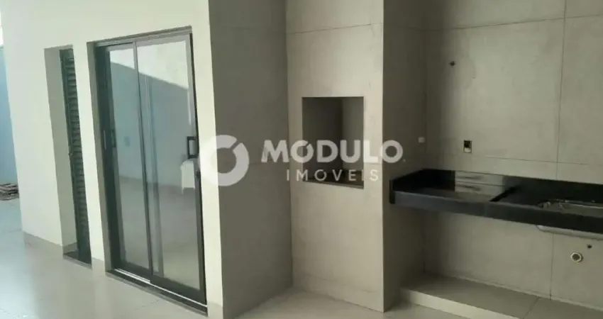 Casa residencial à venda, 3 quartos, 1 suíte, 2 vagas, laranjeiras - uberlândia/mg