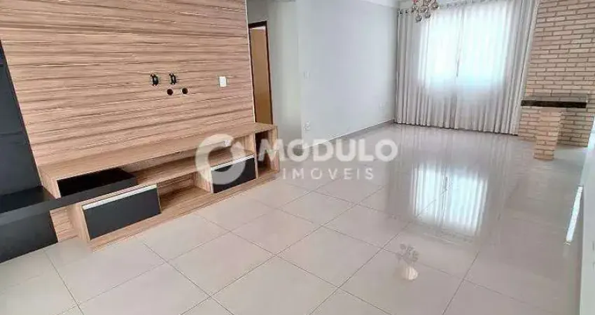 Apartamento com 3 quartos para alugar na Rua Santa Catarina, --, Brasil, Uberlândia
