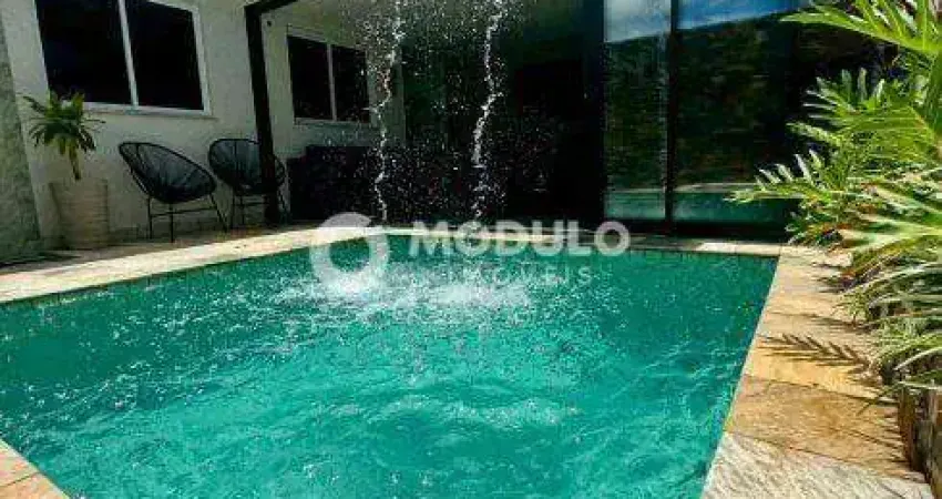 Casa de condomínio à venda, 3 quartos, 1 suíte, 4 vagas, laranjeiras - uberlândia/mg