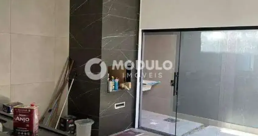 Casa residencial à venda, 3 quartos, 1 suíte, 2 vagas, jardim ipanema - uberlândia/mg