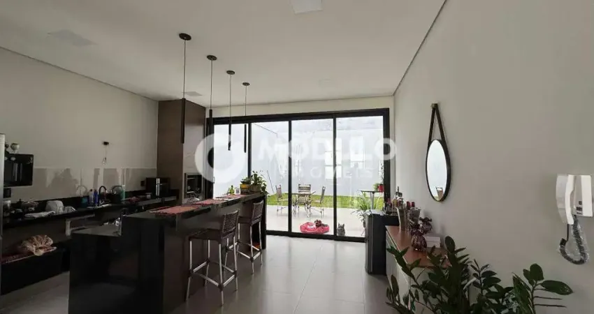 Casa residencial à venda, 3 quartos, 1 suíte, 2 vagas, novo mundo - uberlândia/mg