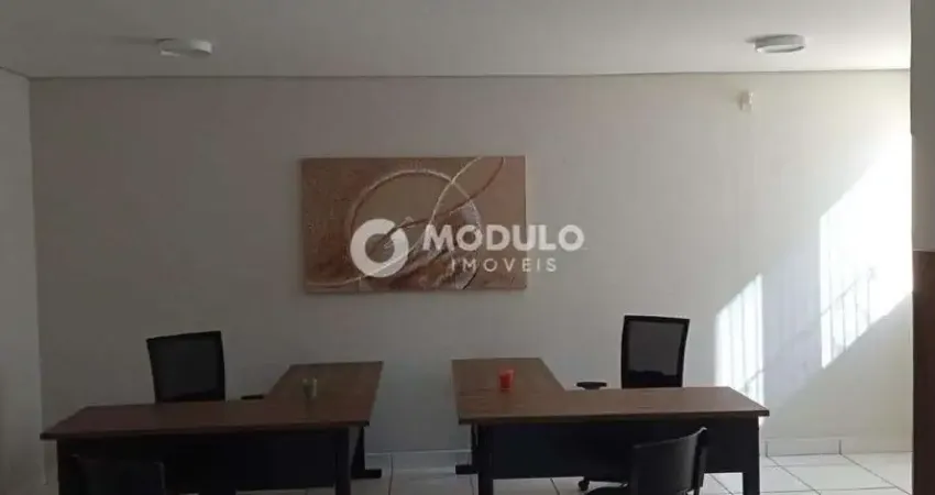 Sala comercial mobiliada para locação no bairro vigilato pereira