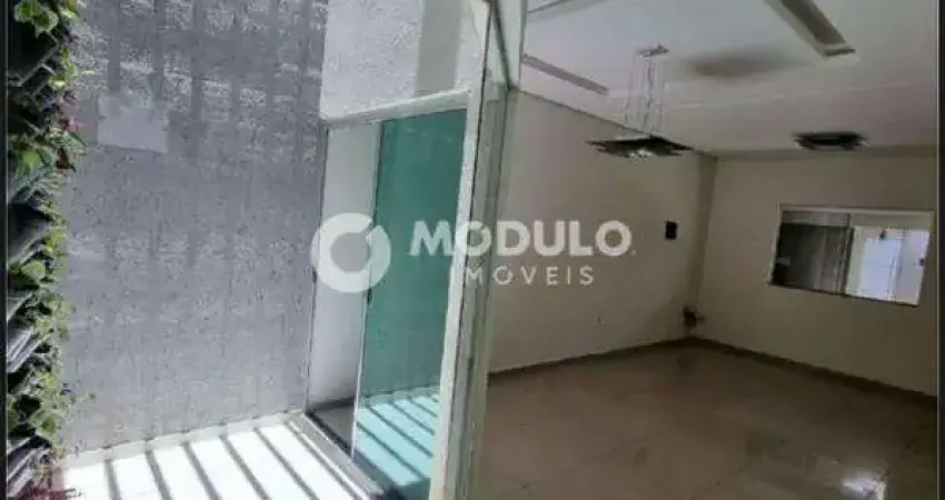 Casa com 3 quartos à venda na Rua Teotônio Rocha Figueira, --, Carajás, Uberlândia