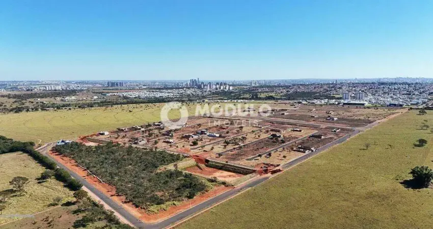 Terreno à venda na Rua Ana Valentina Nogueira, --, Laranjeiras, Uberlândia