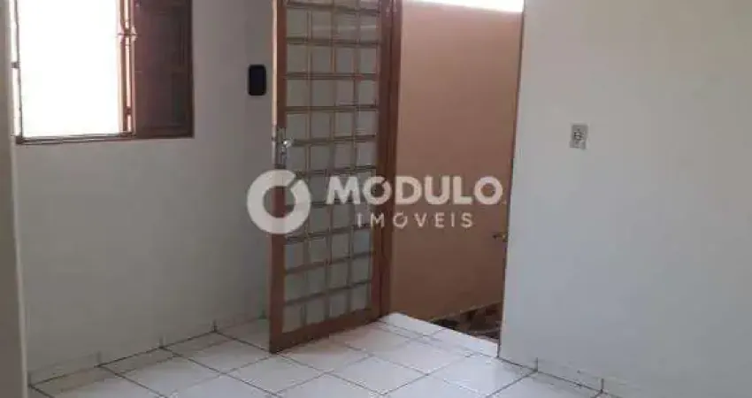 Casa residencial à venda, 2 quartos, 1 vaga, maravilha - uberlândia/mg